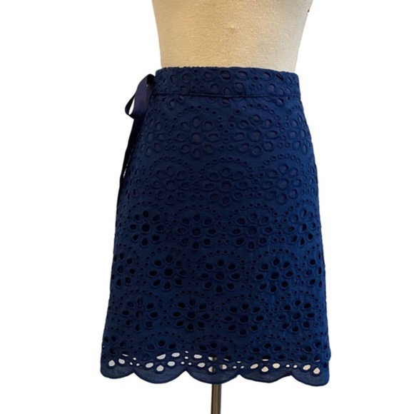 Cartolina Nantucket The Emma Navy Blue Eyelet Floral Skirt - Picture 3 of 15